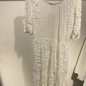 Vestido blanco sencillo