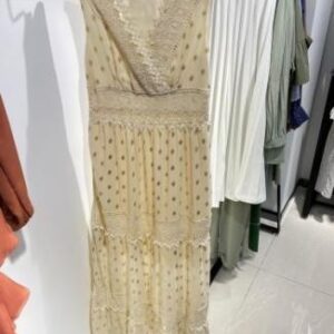 Vestido midi amarillo con estampado