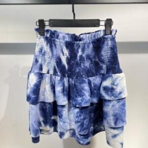 Falda corta azul con volantes