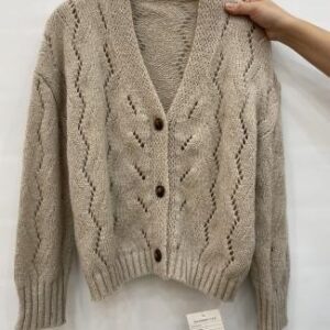 Sweater tejido con botones