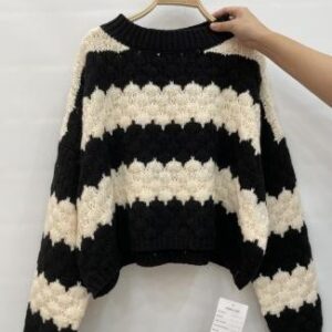 Sweater de franjas en zigzag