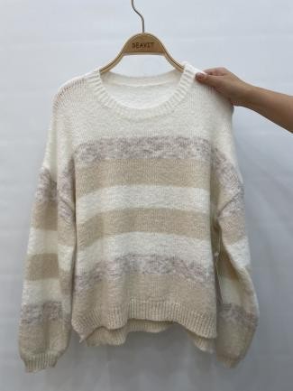 Sweater de rayas con colores calidos