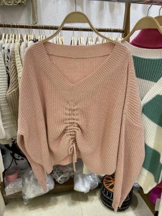Sweater con fruncido delantero