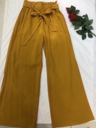 Pantalón mostaza ancho con lazo