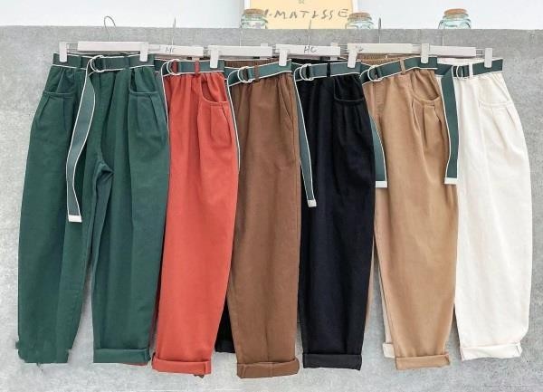 Pantalón jogger en colores sólidos