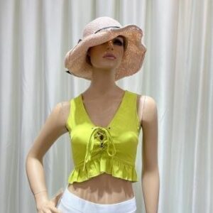 Blusa corta con botones y tiras delgadas