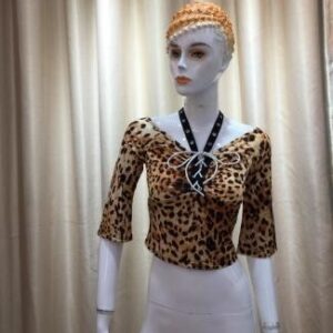 Blusa animal print con escote cruzado